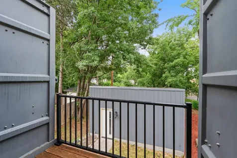 2434 Irving Avenue N Minneapolis MN 55411