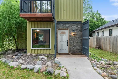 2434 Irving Avenue N Minneapolis MN 55411