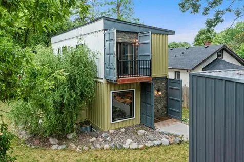 2434 Irving Avenue N Minneapolis MN 55411