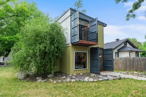 2434 Irving Avenue N Minneapolis MN 55411