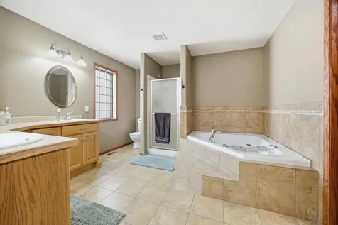 4724 Lavonne Court S Fargo ND 58104