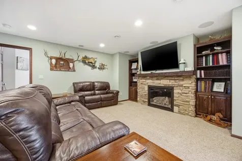 4724 Lavonne Court S Fargo ND 58104