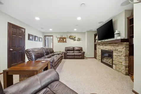 4724 Lavonne Court S Fargo ND 58104