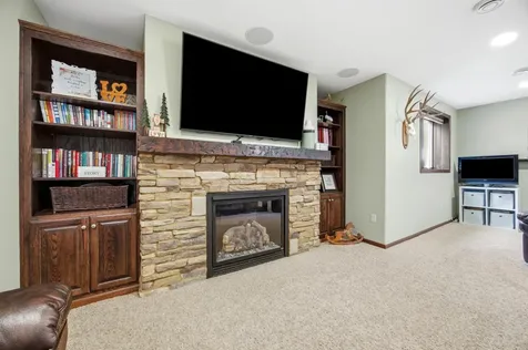 4724 Lavonne Court S Fargo ND 58104