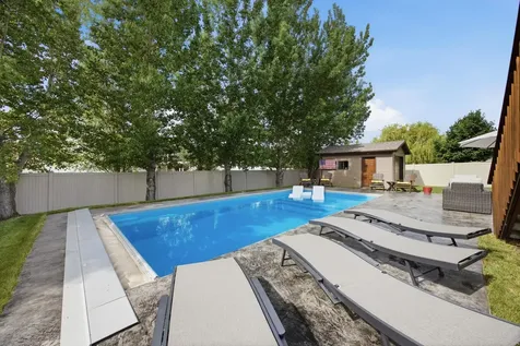 4724 Lavonne Court S Fargo ND 58104