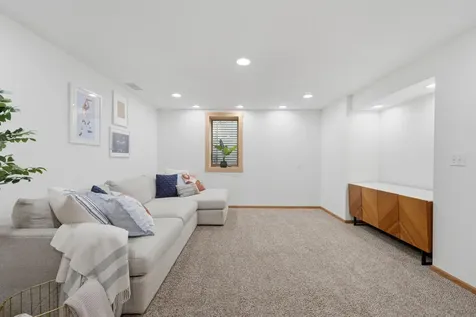 7470 Atherton Way Eden Prairie MN 55346