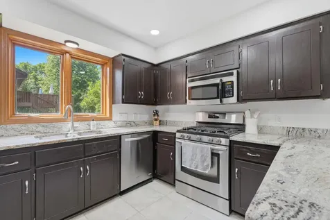 7470 Atherton Way Eden Prairie MN 55346