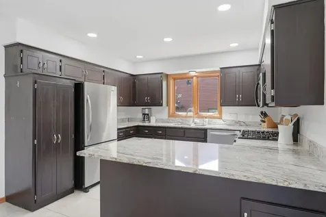 7470 Atherton Way Eden Prairie MN 55346