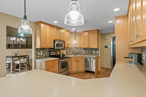 7611 Paulsen Drive Eden Prairie MN 55346