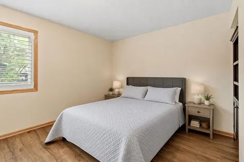 7611 Paulsen Drive Eden Prairie MN 55346