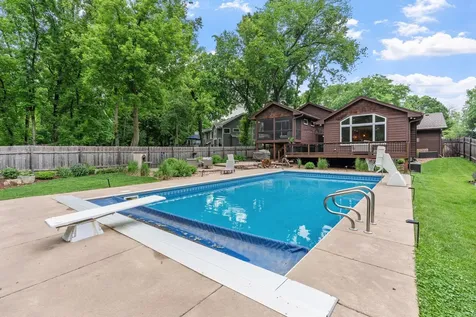 7611 Paulsen Drive Eden Prairie MN 55346