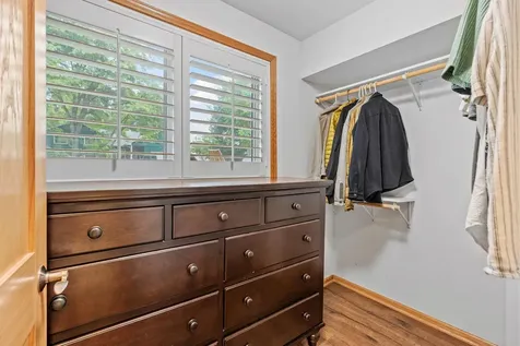 7611 Paulsen Drive Eden Prairie MN 55346