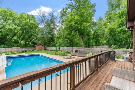 7611 Paulsen Drive Eden Prairie MN 55346