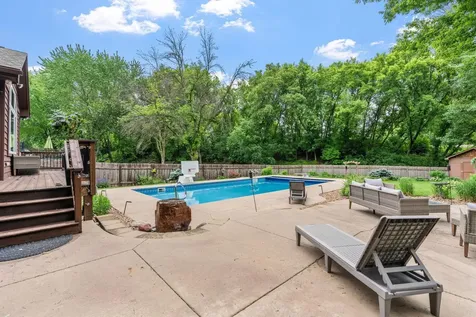 7611 Paulsen Drive Eden Prairie MN 55346