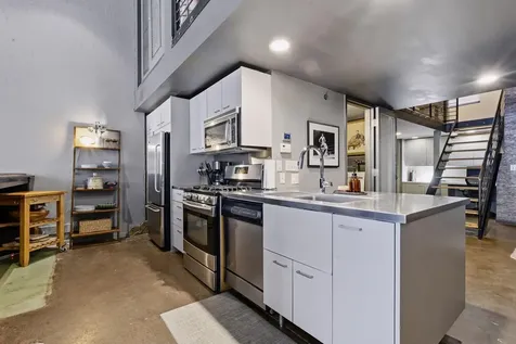 801 Washington Ave N Minneapolis MN 55401