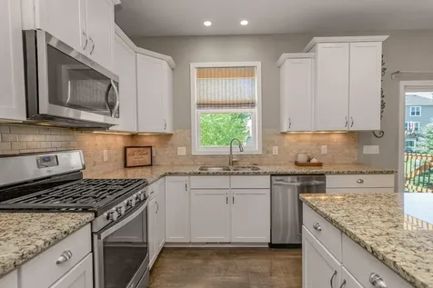 9231 Lighthouse Lane Woodbury MN 55129