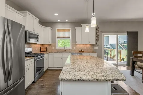 9231 Lighthouse Lane Woodbury MN 55129