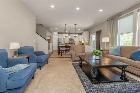 9231 Lighthouse Lane Woodbury MN 55129