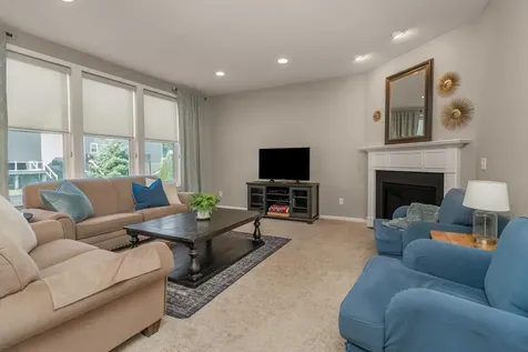 9231 Lighthouse Lane Woodbury MN 55129
