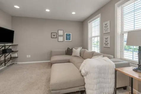 9231 Lighthouse Lane Woodbury MN 55129