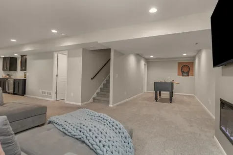 9231 Lighthouse Lane Woodbury MN 55129