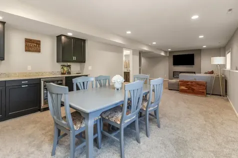 9231 Lighthouse Lane Woodbury MN 55129