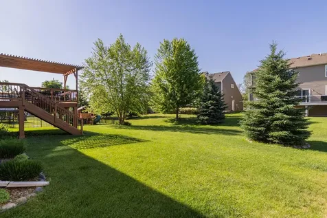 9231 Lighthouse Lane Woodbury MN 55129