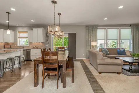 9231 Lighthouse Lane Woodbury MN 55129