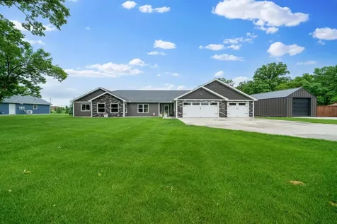 4024 Rosewood Lane SE Alexandria MN 56308