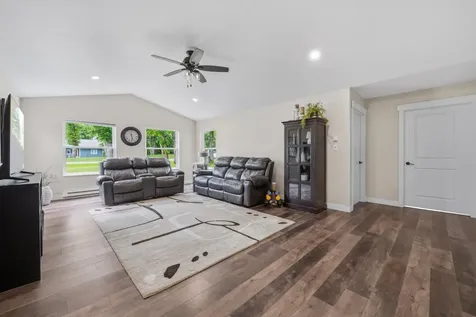 4024 Rosewood Lane SE Alexandria MN 56308