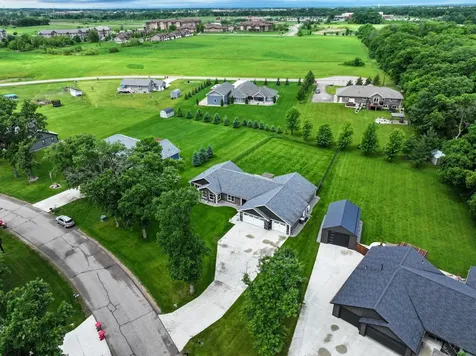 4024 Rosewood Lane SE Alexandria MN 56308