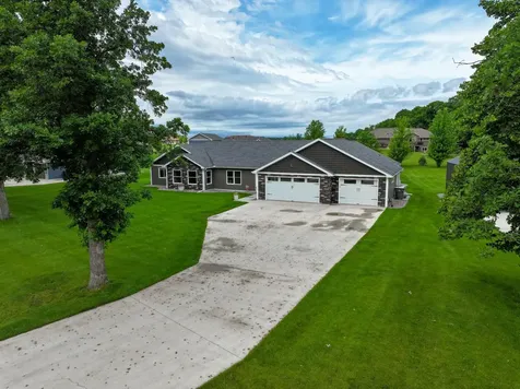 4024 Rosewood Lane SE Alexandria MN 56308