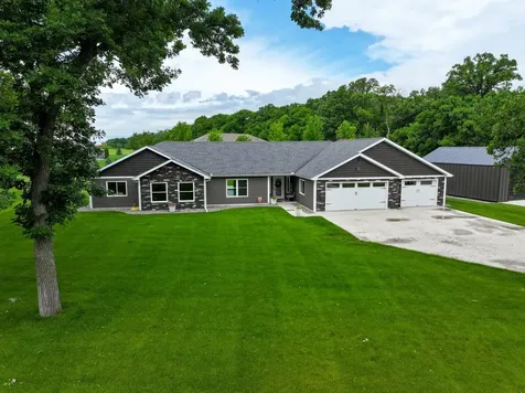 4024 Rosewood Lane SE Alexandria MN 56308
