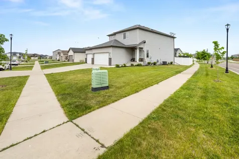 3590 49th Street S Fargo ND 58104