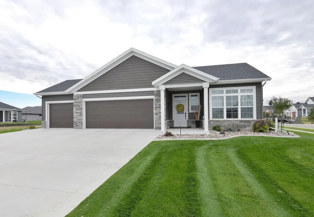 4078 49th Avenue S Fargo ND 58104