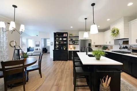 4078 49th Avenue S Fargo ND 58104