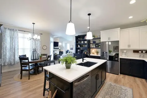 4078 49th Avenue S Fargo ND 58104