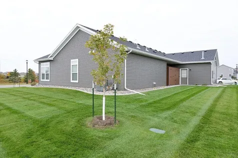 4078 49th Avenue S Fargo ND 58104