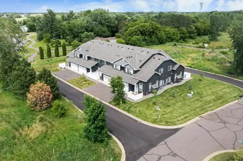 1796 Calhoun Court S Cambridge MN 55008