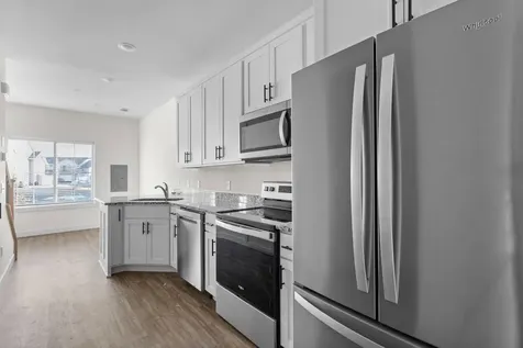 1796 Calhoun Court S Cambridge MN 55008