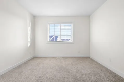 1796 Calhoun Court S Cambridge MN 55008