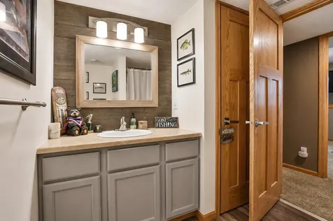 2040 Greenwood Drive Owatonna MN 55060