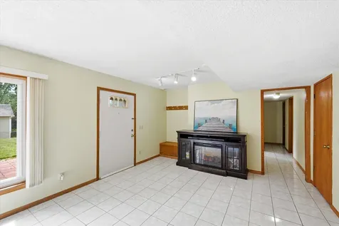 4516 Whitetail Way Eagan MN 55123