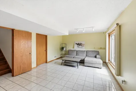 4516 Whitetail Way Eagan MN 55123