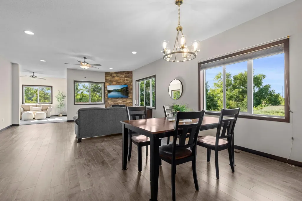2726 11th Avenue Anoka MN 55303