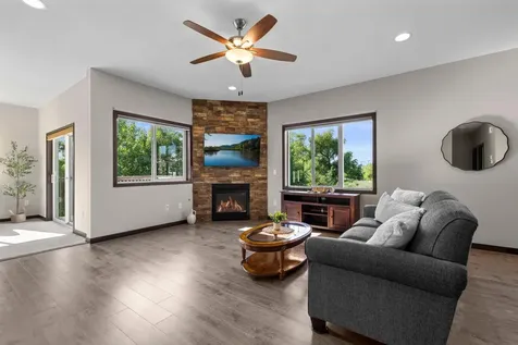 2726 11th Avenue Anoka MN 55303