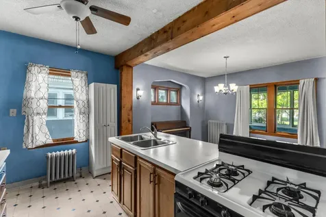 1111 Lane Place Saint Paul MN 55106