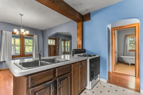 1111 Lane Place Saint Paul MN 55106
