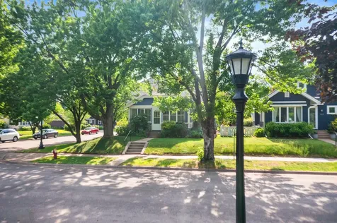 1111 Lane Place Saint Paul MN 55106