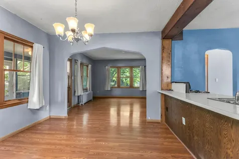 1111 Lane Place Saint Paul MN 55106